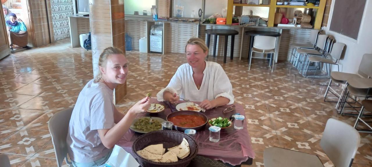 Safi Kitchen Hostel Gawr as-Safi 外观 照片