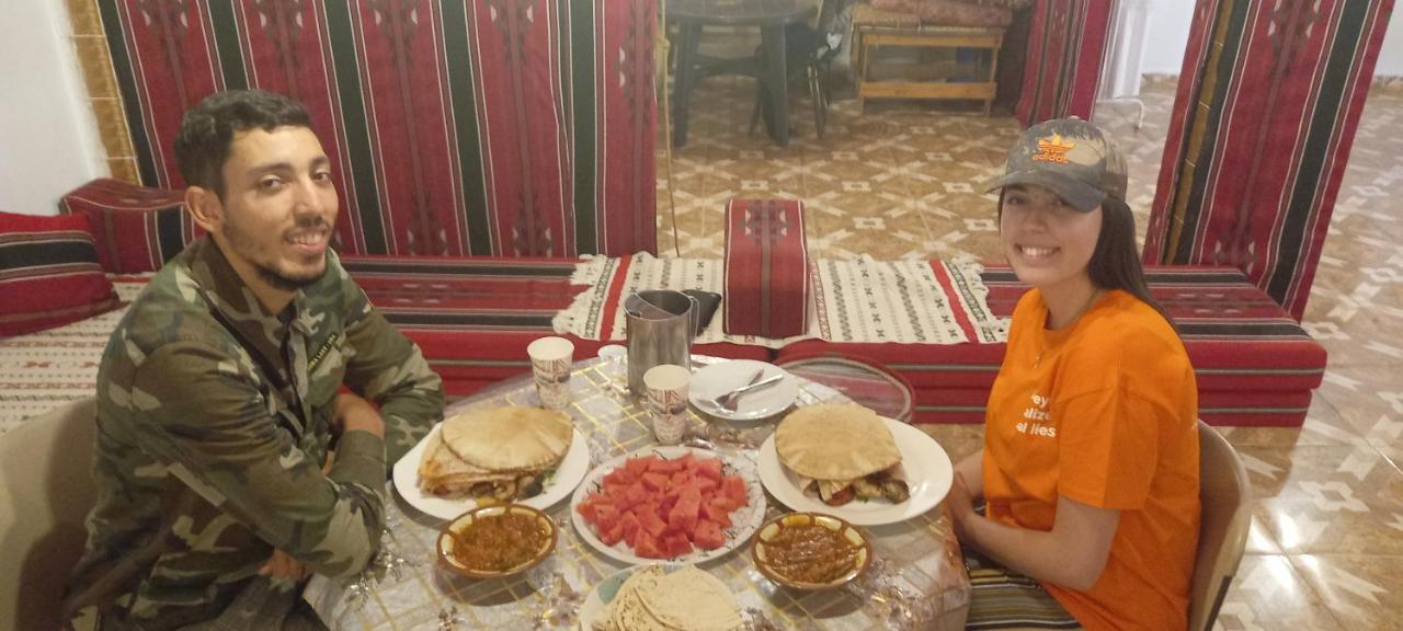 Safi Kitchen Hostel Gawr as-Safi 外观 照片